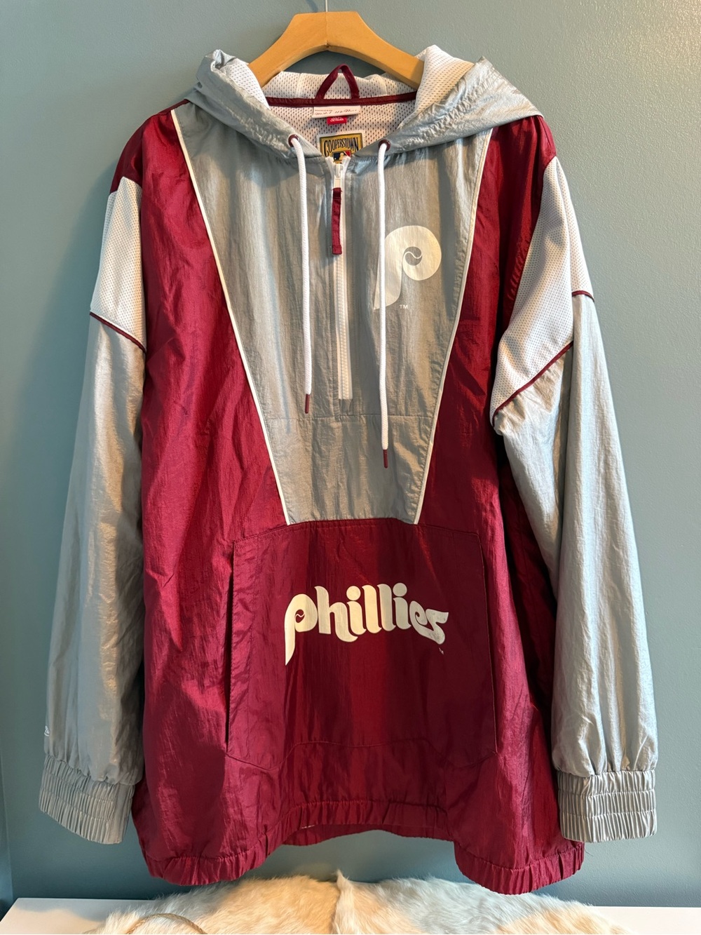 Mitchell & Ness Highlight Reel Windbreaker Half Zip Phillies Jacket